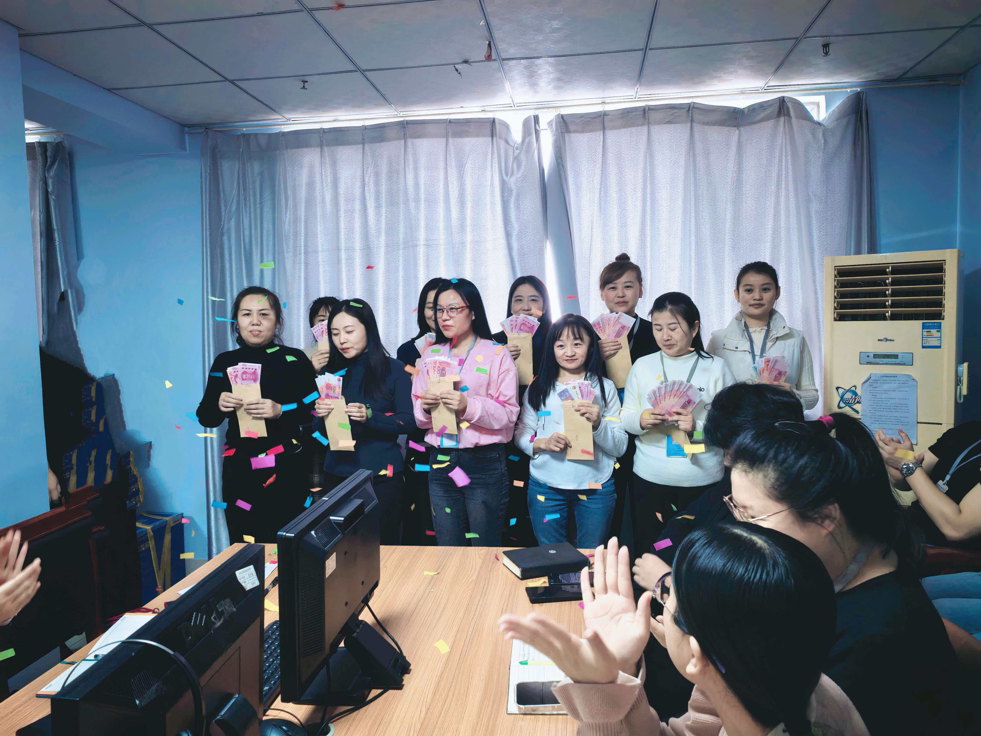 新起点、新征程 | 优佳佳年终激励奖金发放仪式暨军令状签约仪式隆重举行(图3)