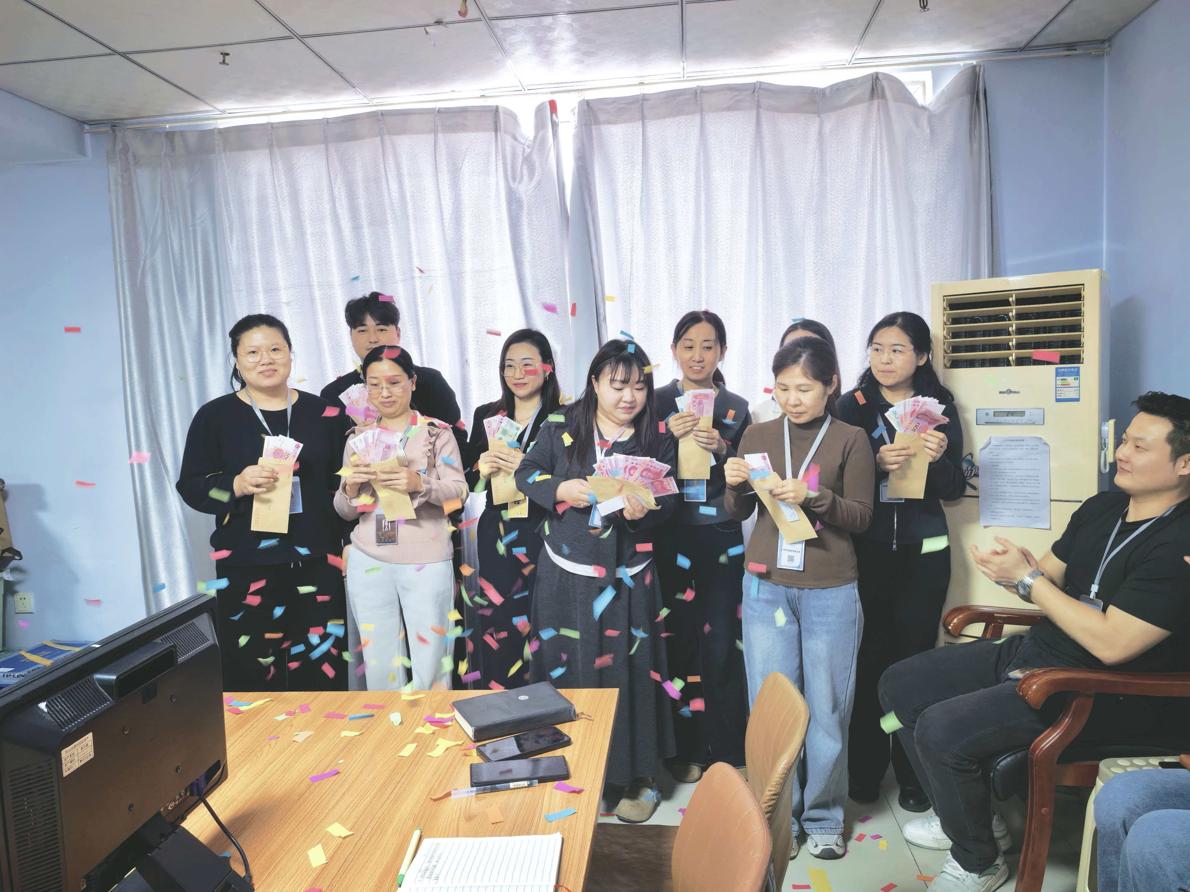 新起点、新征程 | 优佳佳年终激励奖金发放仪式暨军令状签约仪式隆重举行(图2)